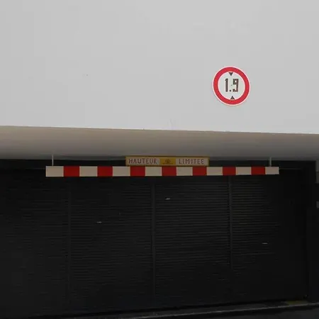Particulier Loue T3 En Rez De Jardin A 30 Metres De La Avec Un Double Box La Ciotat