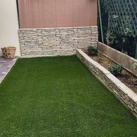 Particulier Loue T3 En Rez De Jardin A 30 Metres De La Avec Un Double Box